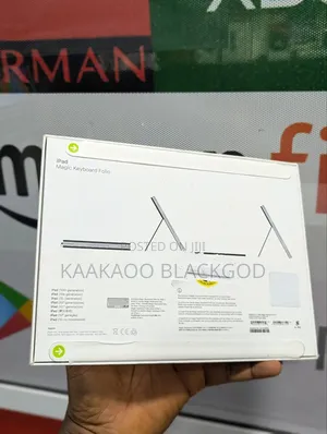 Folio Magic Keyboard