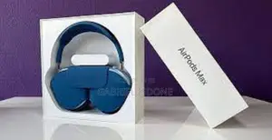 Apple Airpods Max Wireless Over-Ear Headphones. Active Noise