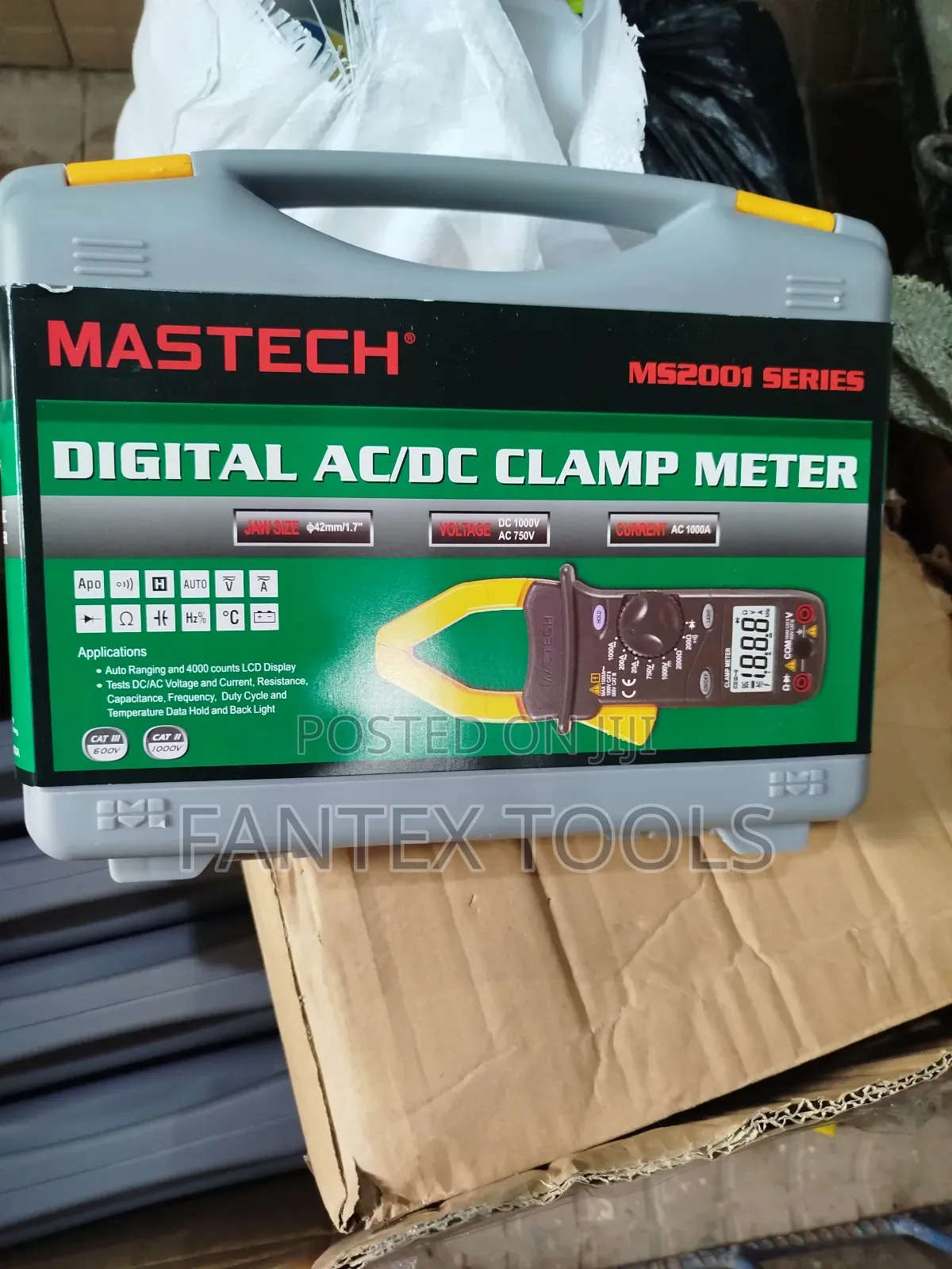 Digital Clamp Meter Mastech 2101.