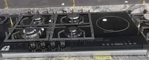 4 Gas and 1 Electric Burner Gas