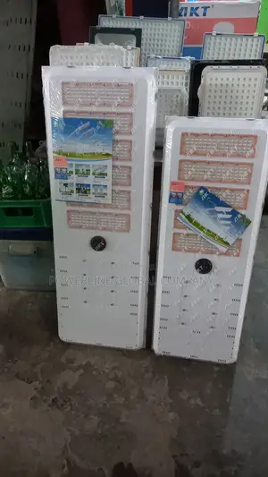 800w Solar Street Light for Estates/ Companies/ Factories