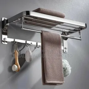 Multifunctional Towel Racks With Hooks and Shelf