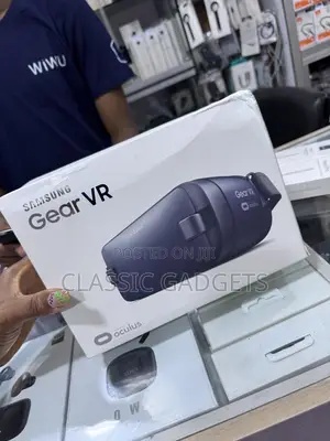 Samsung Gear Vr Virtual Reality Headset With Controller