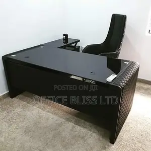 Luxury Top Glass / Side Leather Executive Office Table
