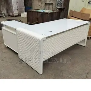 Luxury Top Glass / Side Leather Executive Office Table