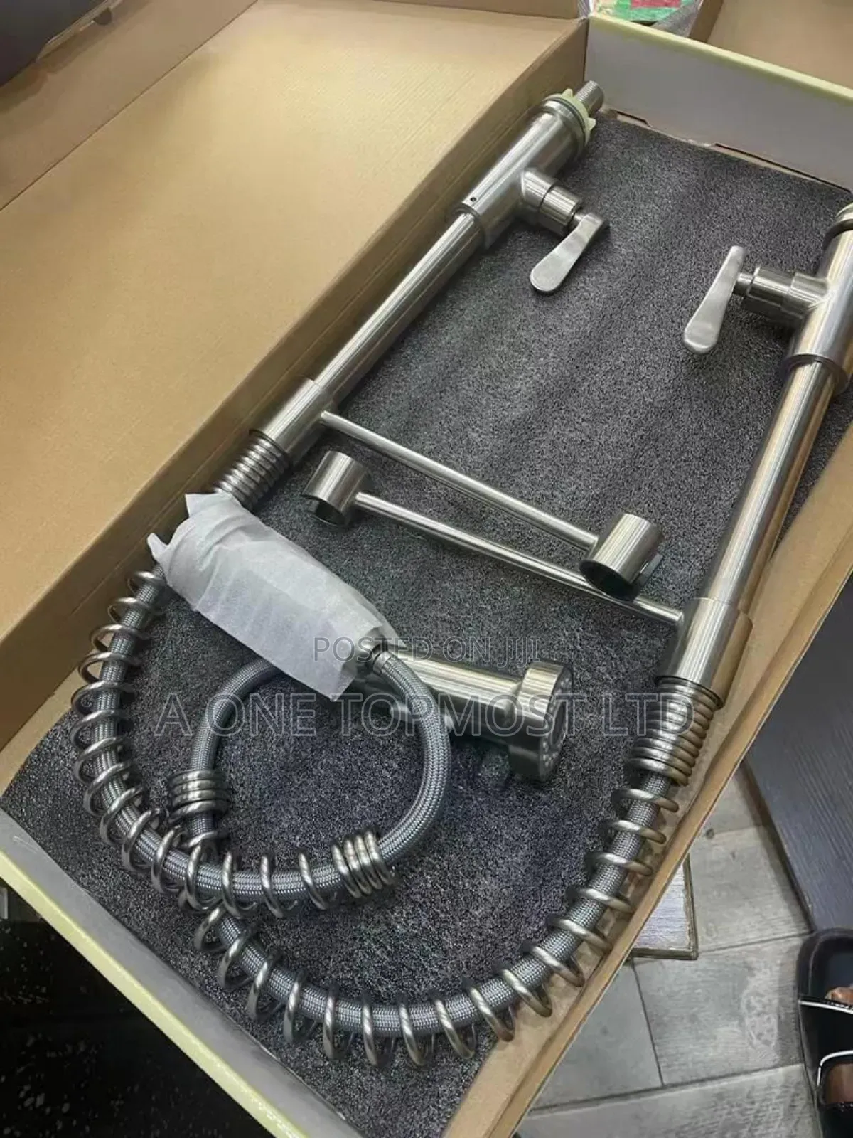 Sink Tap (Pull Out)