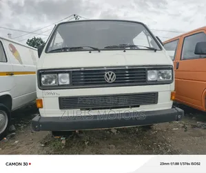 Volkswagen Transporter 2000 White