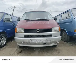 Volkswagen Transporter 2000 Red