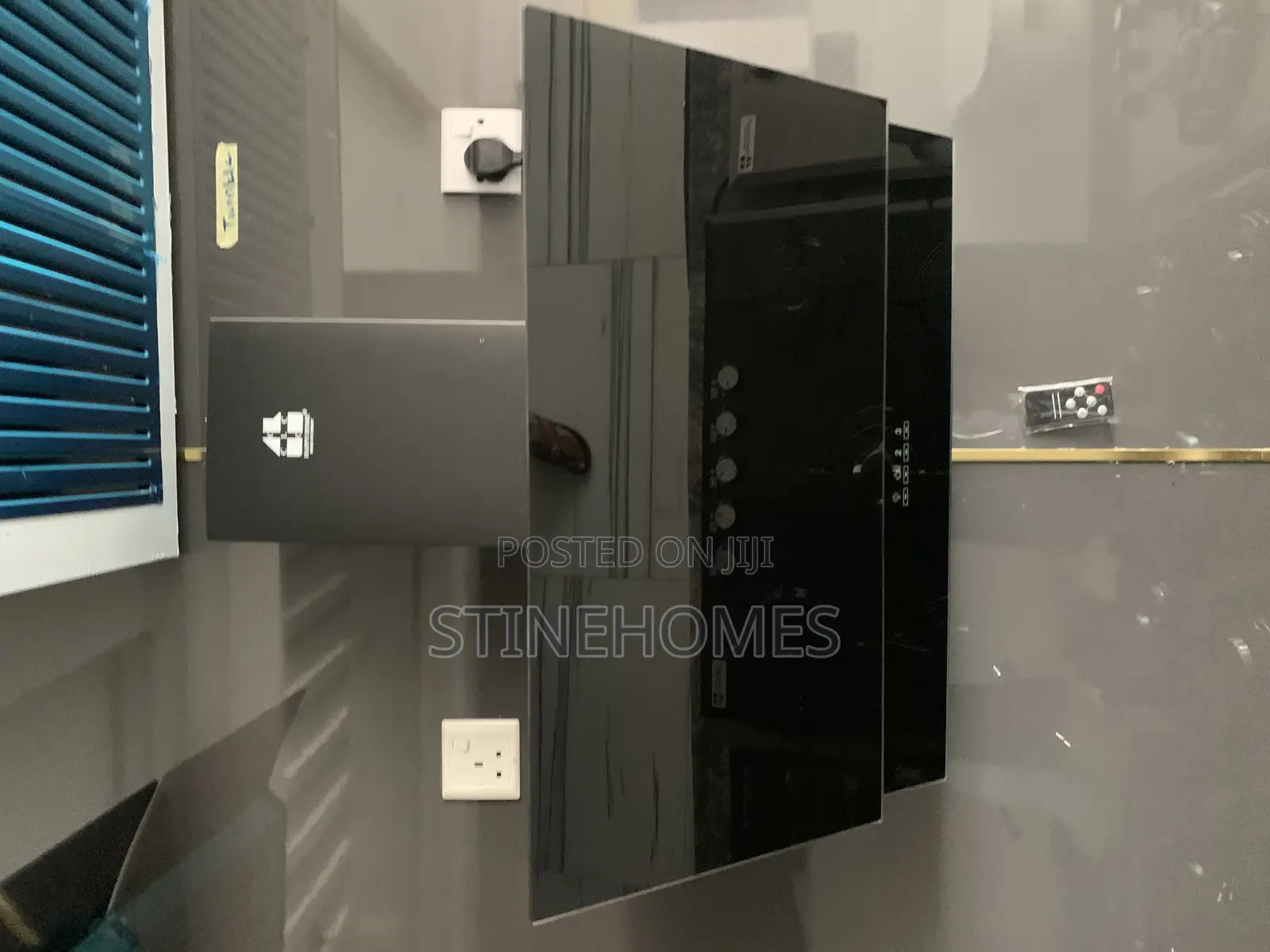 Kitchen-Range Hood