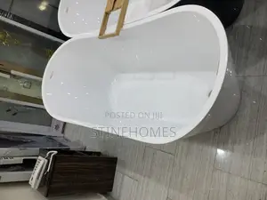 Bathtub Cubicle