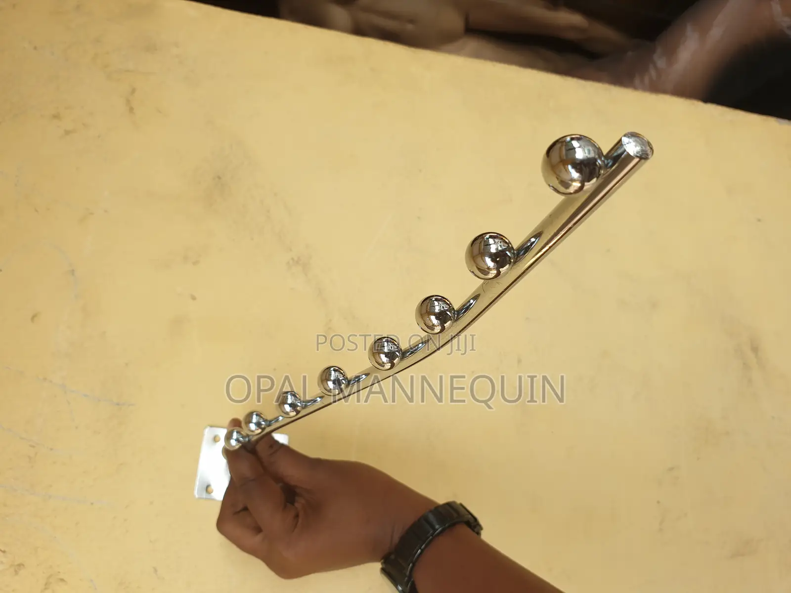 Silver Wavy Wall Hanger