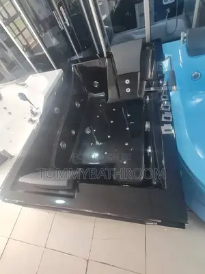 Black Double Jacuzzi