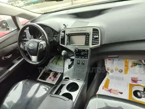 Toyota Venza 2014 Silver