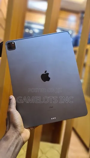 Apple iPad Pro 12.9 (2020) 128 GB Gray
