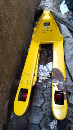 Pallet Truck 2.5 Ton