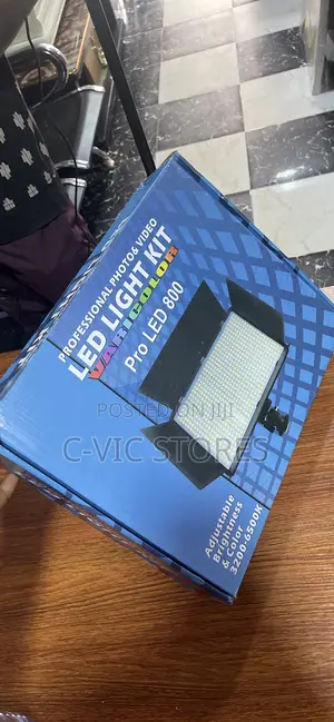 Pro Led 800 Professional Video Light