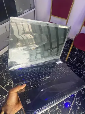 New Laptop Toshiba 8GB Intel Core i3 HDD 320GB