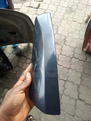 Toyota Highlander 012 Career Cover Front Left Side