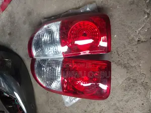 Back Light Toyota Tundra 2006 Model