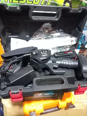 Makita Chainsaw