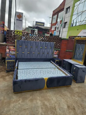 Quality 6by6 Complete Set of Upholstery Padded Bed