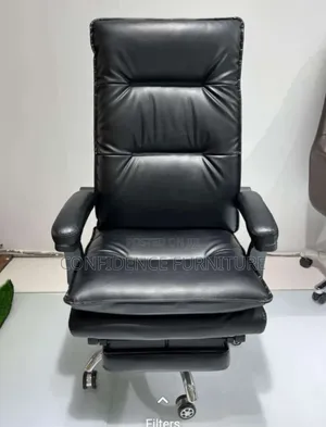 High Quality Full Foam Executive Chair With Footrest