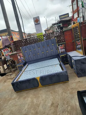 Quality 6by6 Complete Set of Upholstery Padded Bed