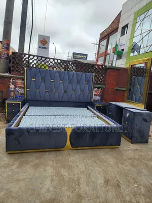 6by6 Complete Set of Upholstery Padded Bed