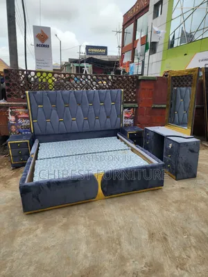 Quality 6by6 Complete Set of Upholstery Padded Bed