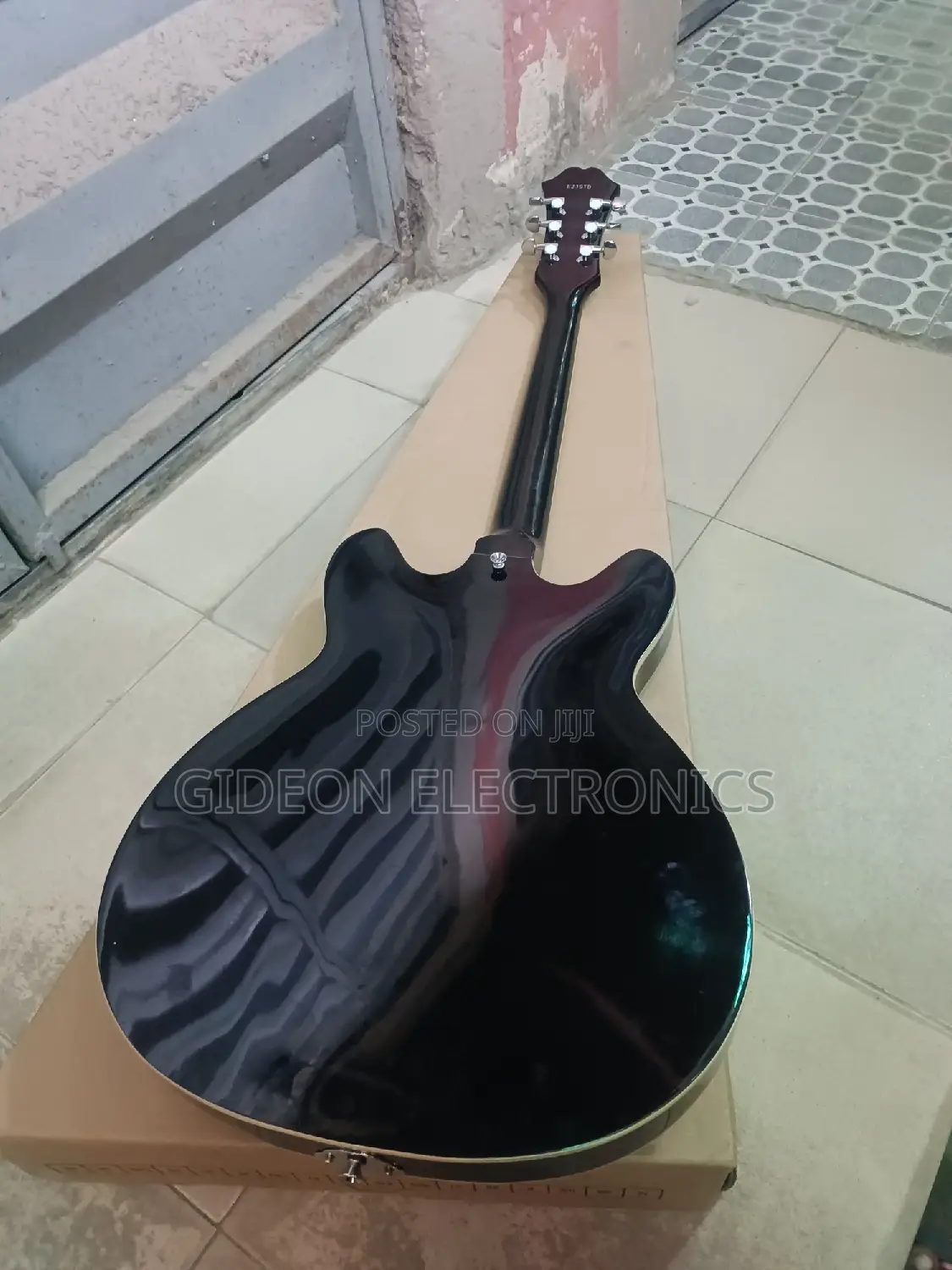 Epiphone Jazz Guitar