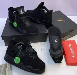 *Air Jordan 4 Retro “Black Cat” Sneakers