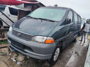 Toyota HiAce 2003 Blue