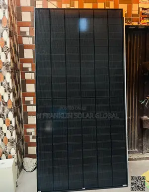 550watts Monocrystalline All Black Solar Panel