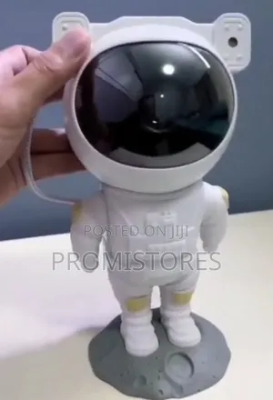 Astronaut Galaxy Projector With Remote Control