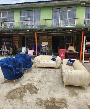 Well Designed Sofa Set