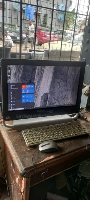 Desktop Computer HP Pavilion 570 8GB Intel Core I5 HDD 500GB