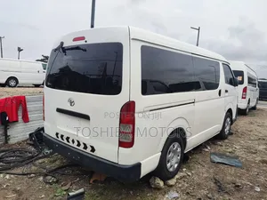 Toyota HiAce 2012 White