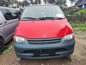 Toyota HiAce 2004 Red