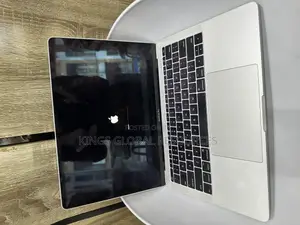 Laptop Apple MacBook Pro 2017 8GB Intel Core i5 SSD 256GB