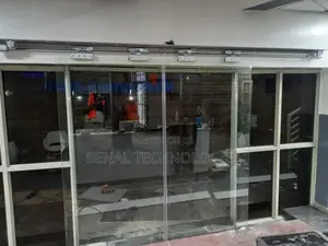 Sliding Door With Automatic Sensor