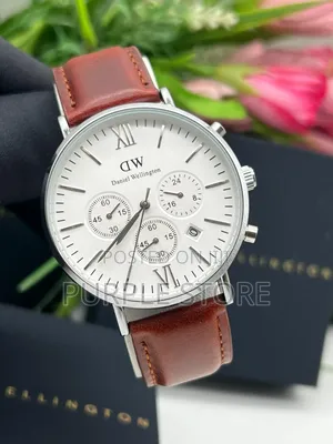 Daniel Wellington Chronograph Leather Wristwatch