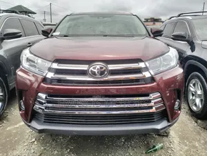 Toyota Highlander 2017 Burgundy