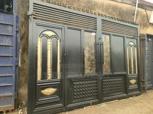 Newly Design 12ft by 8ft Gate for Sales.