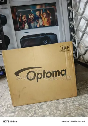 Brand New Optoma Projector 4 Lumens.