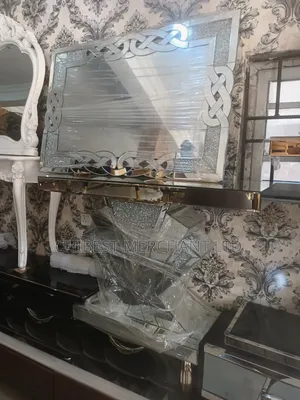 Quality Console Mirror and Table