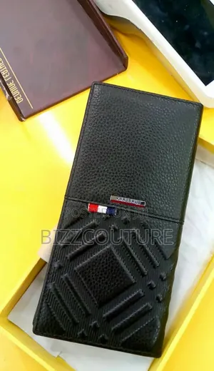 Original Burberry Clutches Bags Available in Store