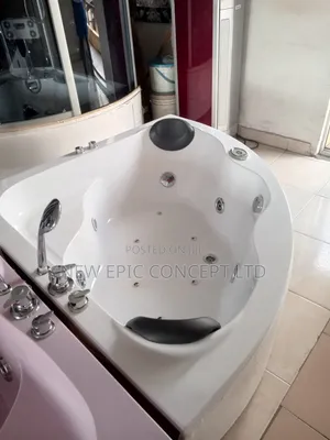 Corner Double Jacuzzi