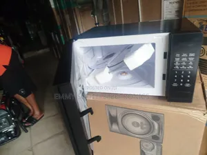 Hisense Microwave Oven 20L