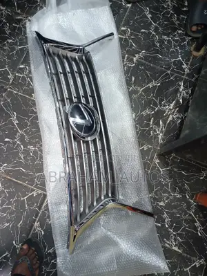 Front Grille Rx350 2015 With Logo Available as Seen