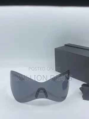 Wrap Ski Stylish Men's Black Sunglasses